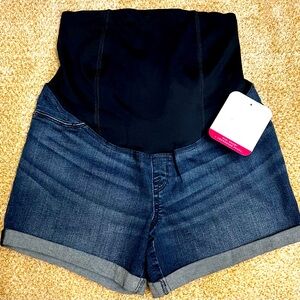 Isabel maternity midi shorts size 4, NWT